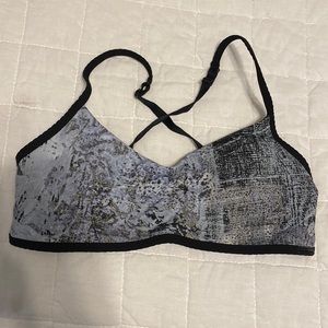 lululemon grey and black sports bra